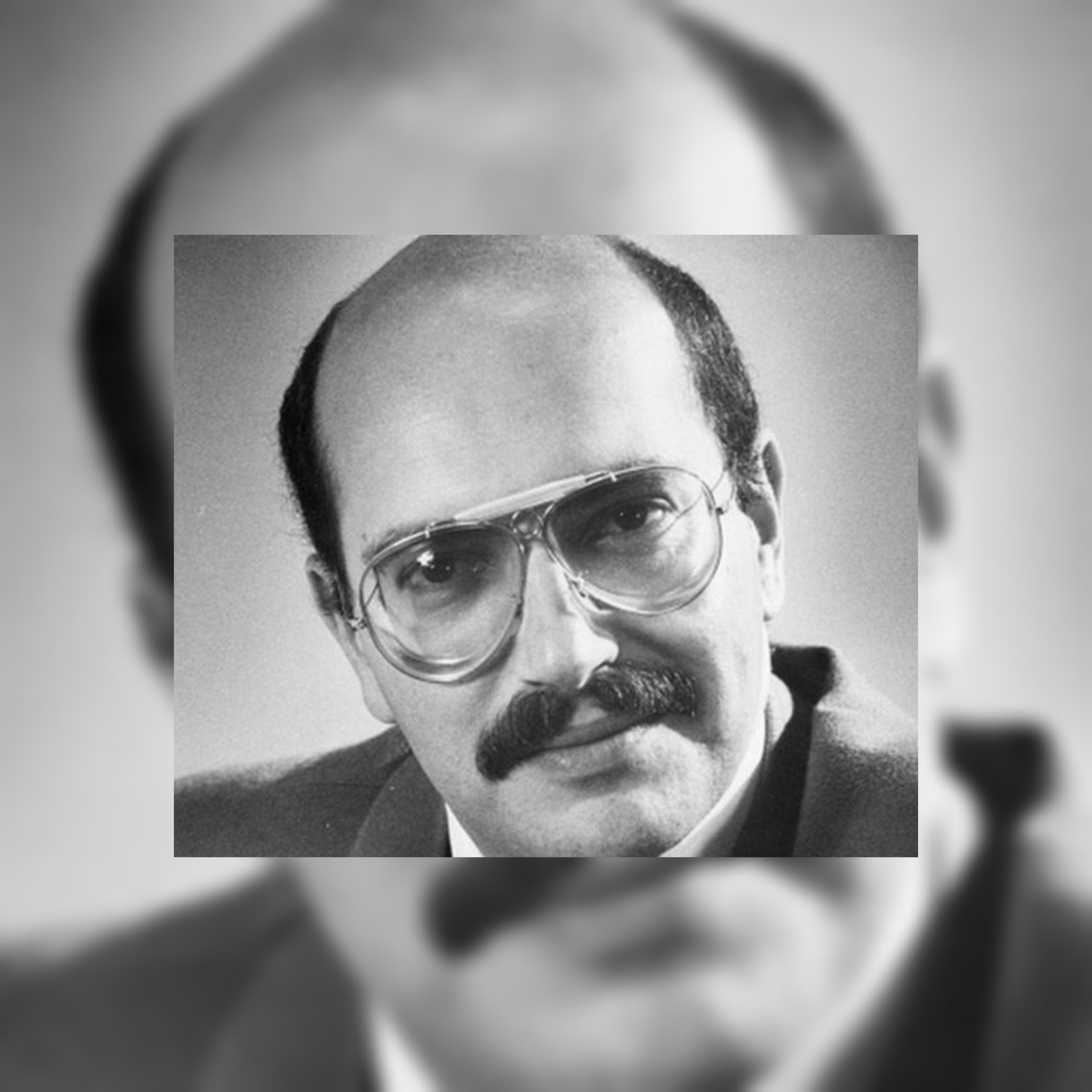 مقتل محقق خاص كان من بين عملائه بيل كلينتون وصور إلتقطها بنفسه أثناء مقتله تساعد بالقاء القبض على الجناة