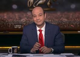 إصابة الإعلامي عمرو أديب بحادث سير مروع في القاهرة