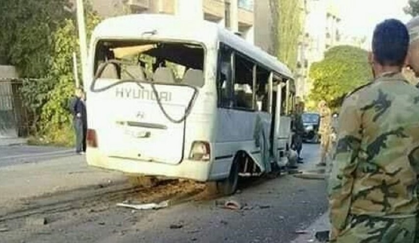 استهداف حافلة للجيش السوري من قبل إرهابيين  يودي بحياة عدد من الجنود في درعا