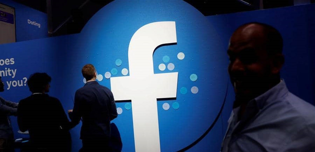 فيسبوك تحذف مليون و300 ألف حساب مزيف... وتوظف عشرات الآلاف للمراقبة