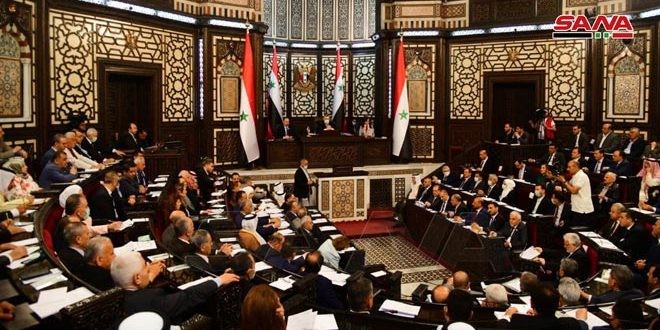 21 مرشحا يتنافسون على الرئاسة في سوريا بينهم أربعة نساء