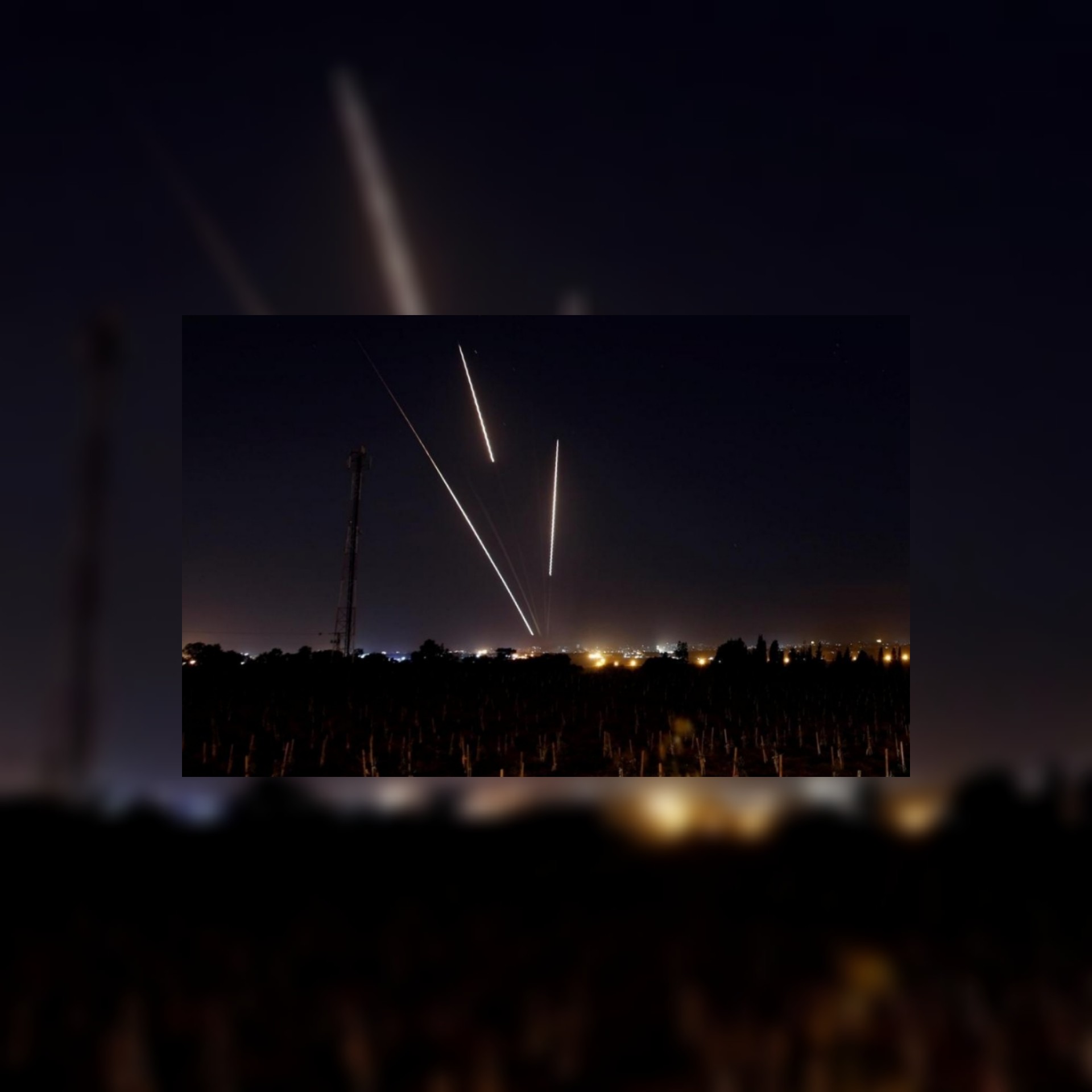 بالفيديو إطلاق عشرات  الصواريخ اتجاه مستوطنات “غلاف غزة”