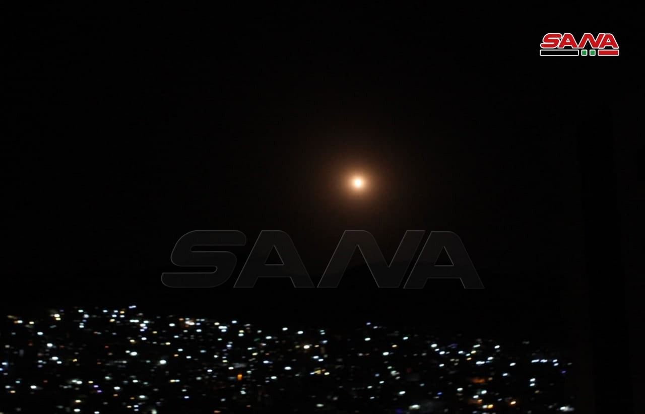 صور بقايا صاروخ الدفاع الجوي السوري الذي كان يلاحق طائرة إسرائيلية معادية وسقط في الاراضي اللبنانية