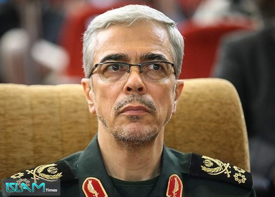 رئيس أركان الجيش الإيراني: استهداف الصهاينة لسوريا لن يبقى دون رد