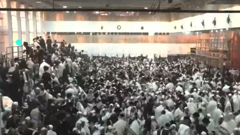 قتلى وجرحى بين صفوف المستوطنين جراء انهيار مدرج في كنيس يهودي بالقدس
