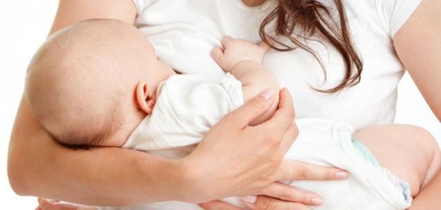 فوائد الرضاعة الطبيعية للطفل والأم..10 نصائح هامة لكل أم جديدة حول الرضاعة الطبيعية