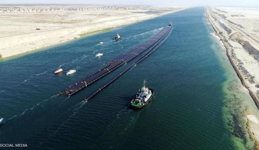 تعطل سفينة حاويات في قناة السويس