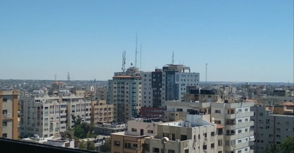 شاهد بالفيديو- لحظة انهيار برج الجلاء بالقصف الصهيوني