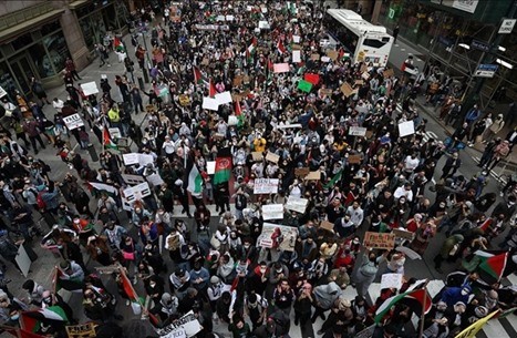 مظاهرة حاشدة أمام قنصلية الاحتلال بنويويرك تضامنا مع القدس