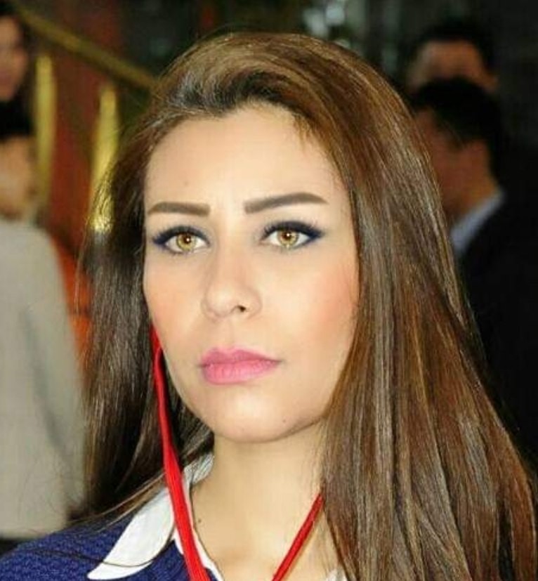 يارا صالح نجم يتلألأ في فضاء الإعلام.