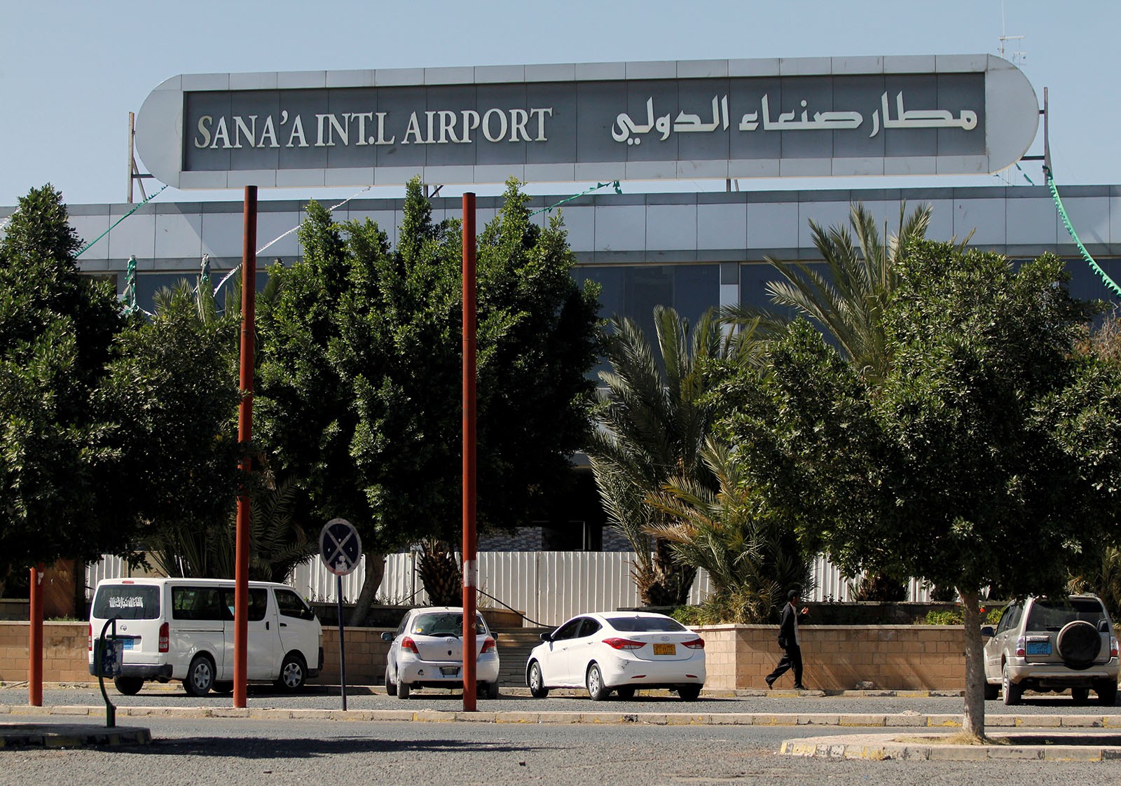 عودة مطار صنعاء للعمل باتت قريبة وأعمال الترميم تجري على قدم وساق بالمطار,