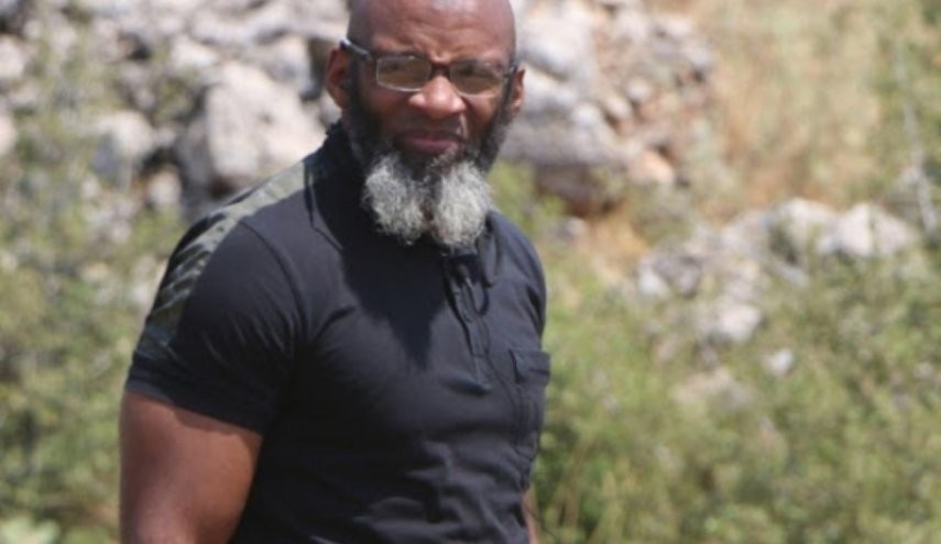 صحفي أمريكي يخرج عن صمته ويفضح الجولاني..هيئة تحرير الشام اعتقلتني...وهذا مافعلته بي