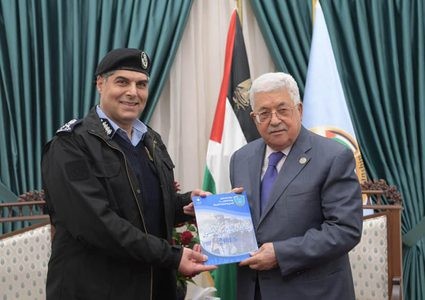 فضيحة جنسية من قاع الدست لرجال محمود عباس.