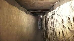 قواعد عسكرية وأنفاق لميليشيا قسد عند نقاط التماس مع تركيا...والهدف قواعد عسكرية وأنفاق لميليشيا قسد عند نقاط التماس مع تركيا...والهدف