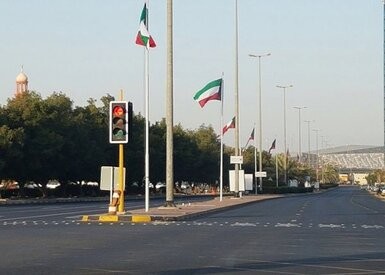 الكويت تسجل درجات حرارة غير مسبوقة مما جعلها واحدة من أكثر المدن حرارة في العالم.