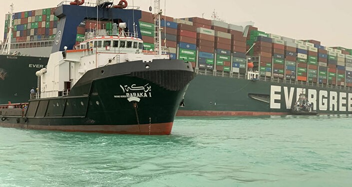 في صفقة بين إدارة القناة و وكلاء سفينة الحاويات .. إيفر جيفن في طريقها لإستكمال إبحارها.