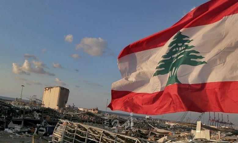 اعتذار الحريري يشعل الوضع في لبنان....هبوط قياسي لليرة وقطع طرقات وتحطيم أماكن عامة