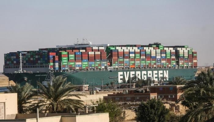 بعد خروجها من قناة السويس.. 