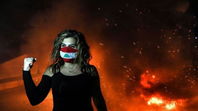 بمناسبة أزمات لبنان, الكاتب حسن سلامة يخاطب سياسييه و يستعيد قصيدة مظفر النواب