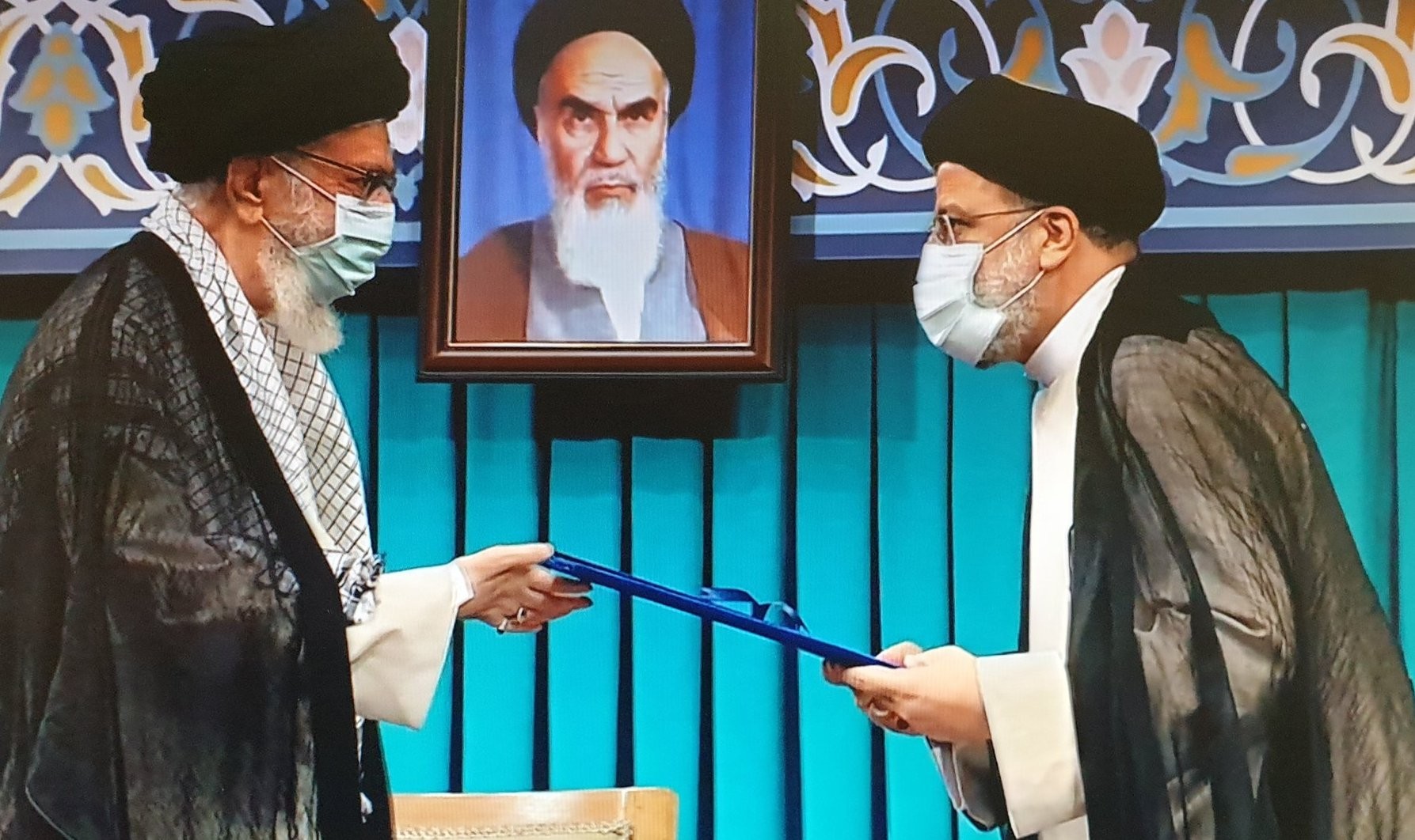 تنصيب إبراهيم رئيسي رئيساً جديداً للجمهورية في إيران