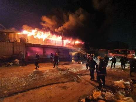 حريق ضخم في العاصمة العراقية بغداد.. إليكم التفاصيل