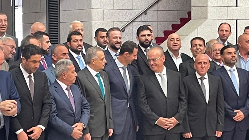 وفد من القيادات الدرزية اللبنانية في ضيافة الأسد....ماذا يجري