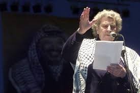 وفاة ملحن النشيد الوطني الفلسطيني.. اليوناني ثيودوراكيس