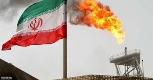 اندلاع حريق في مركز أبحاث تابع للحرس الثوري غربي طهران