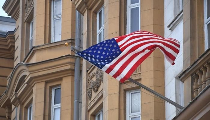 أعضاء بالشيوخ الأمريكي يطالبون بطرد دبلوماسيين روس.. لماذا