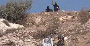 بالفيديو: جنود الاحتلال يقعون في الكمين