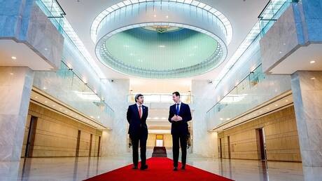 حكايات صوتها كالفأس .. كي لا تكون العودة العربية الى دمشق فخا جديدا ! \ نارام سرجون